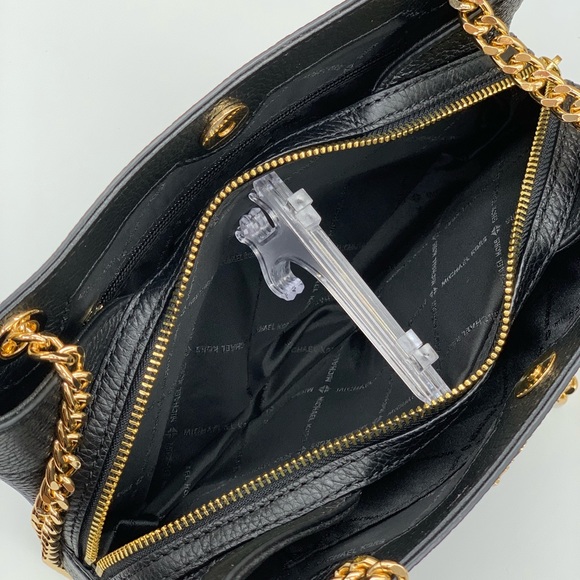 MICHAEL KORS JET SET ITEM MD CHAIN MESSENGER BLACK - Picture 15 of 16